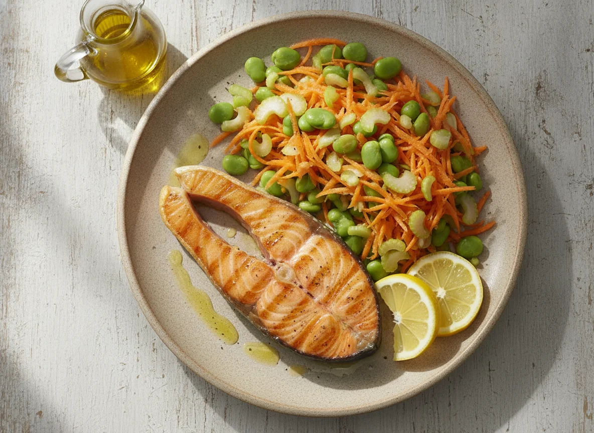 Salmón con ensalada de zanahoria, apio y habas photo